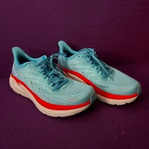 Hoka Clifton 8